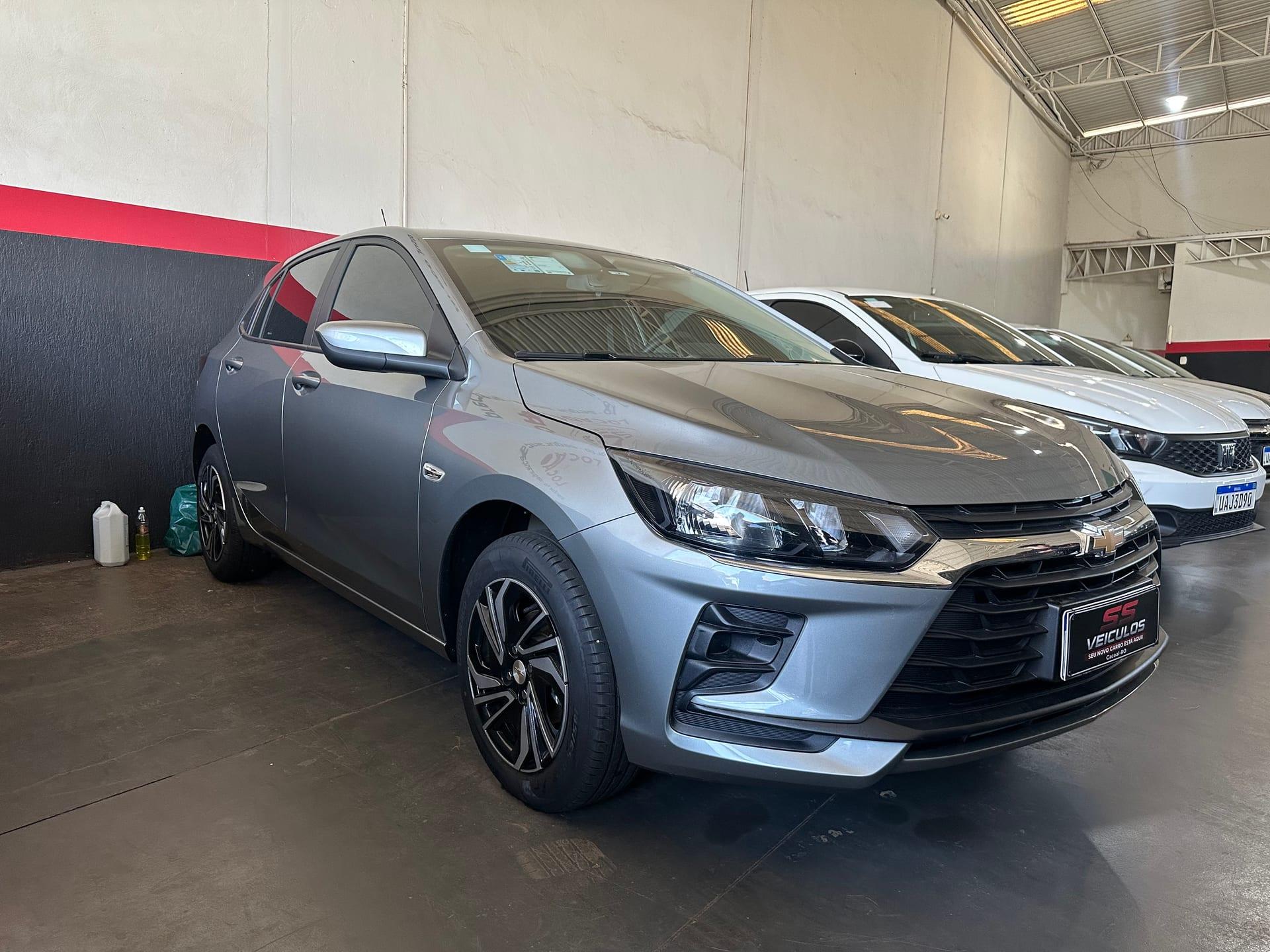 Chevrolet Onix Hatch — foto 1
