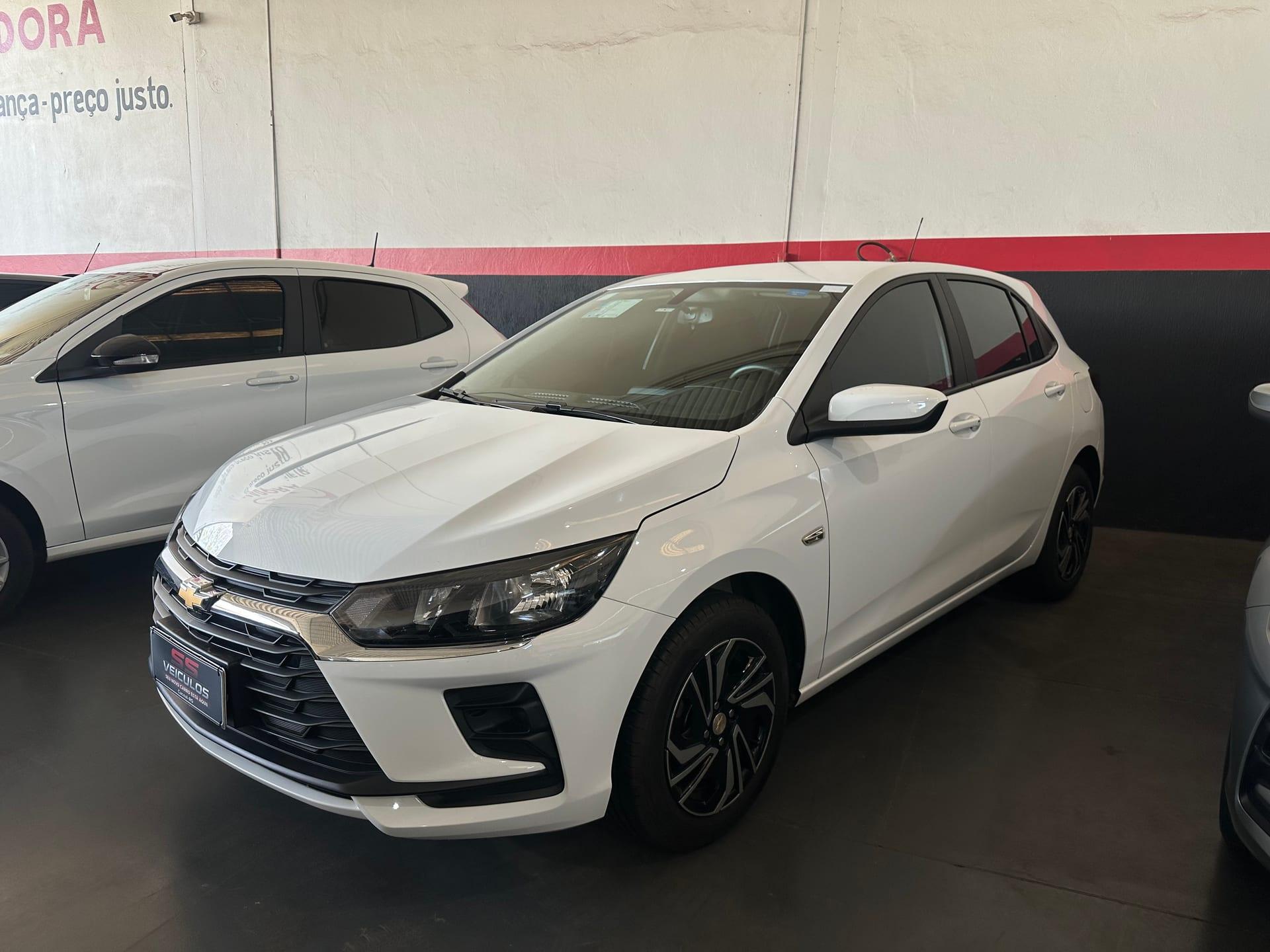Chevrolet Onix Hatch — foto 1