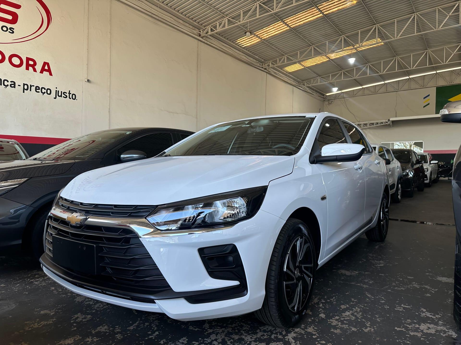 Chevrolet Onix Hatch — foto 1